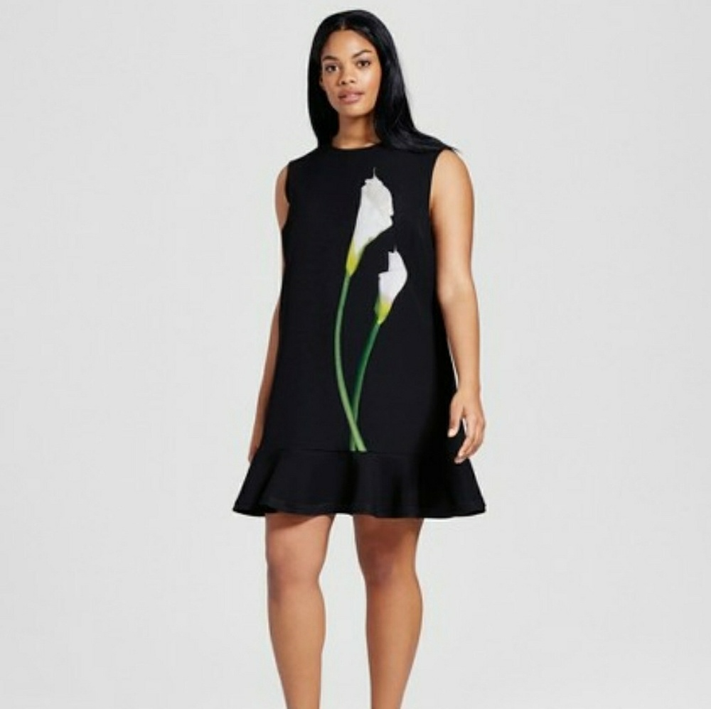 Victoria Beckham NWOT Black Shift Dress with White Floral Print